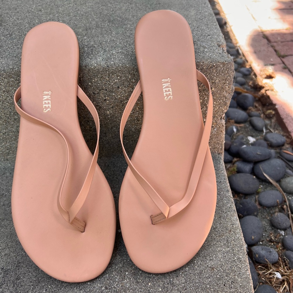 TKEES Women's Tan Sandals
